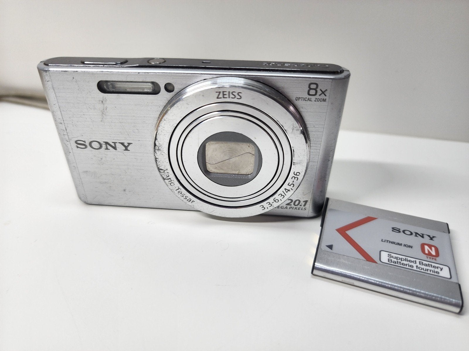 Sony DSC-W830 Compactcamera met accu, Audio, Tv en Foto, Gebruikt, Ophalen of Verzenden, Compactcamera, Accu
