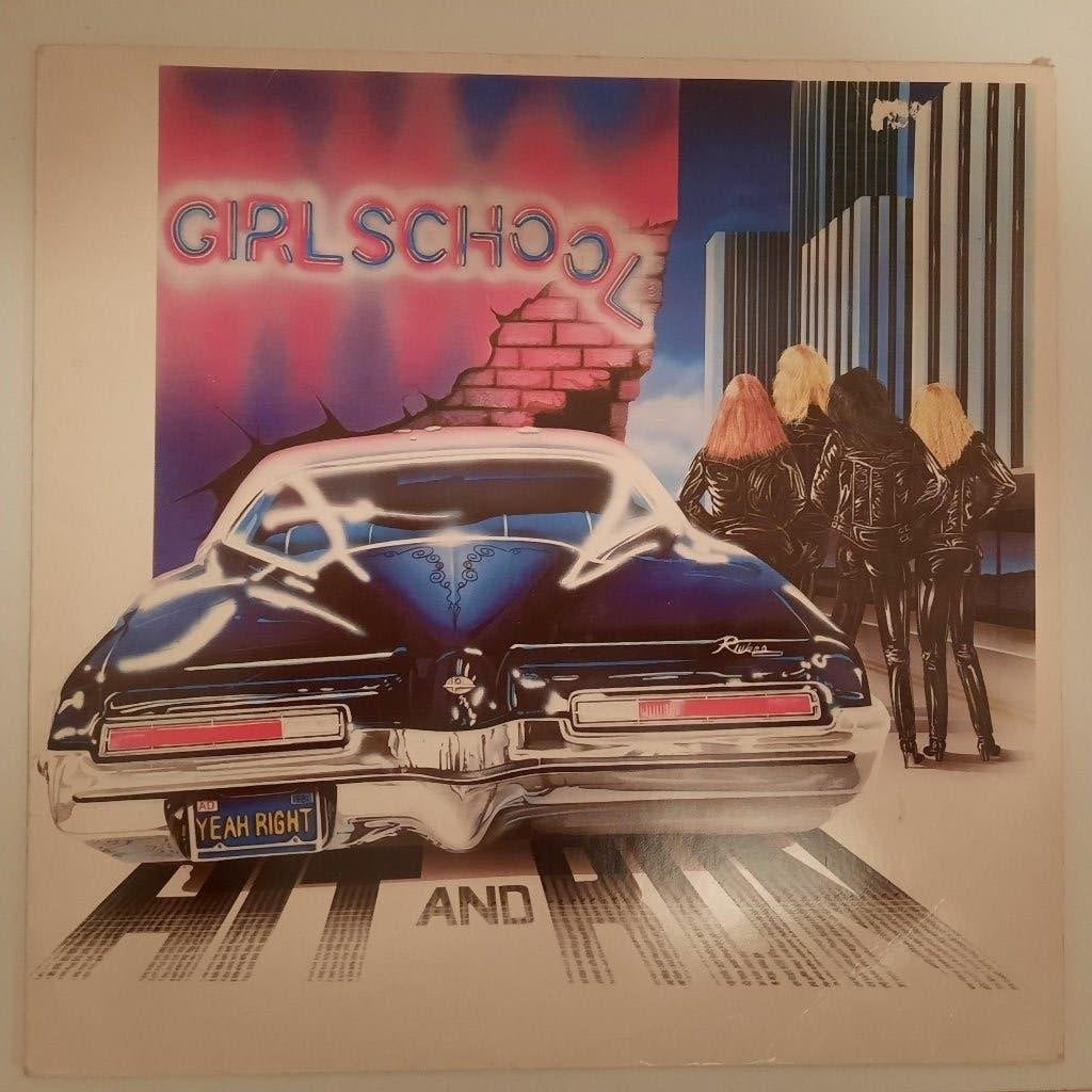 LP "Hit and Run" - Girlschool, LP, Gebruikt, 12 inch, Heavy metal