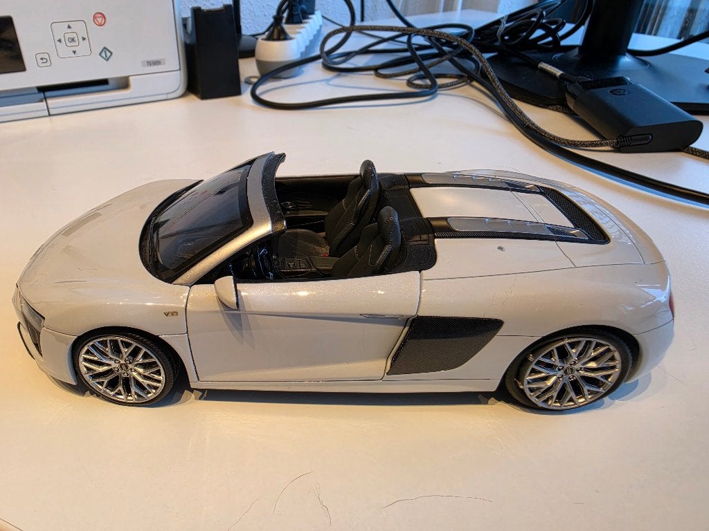 Audi R8 spyder type 2 1/18, Ophalen of Verzenden, Gebruikt, Auto, Overige merken