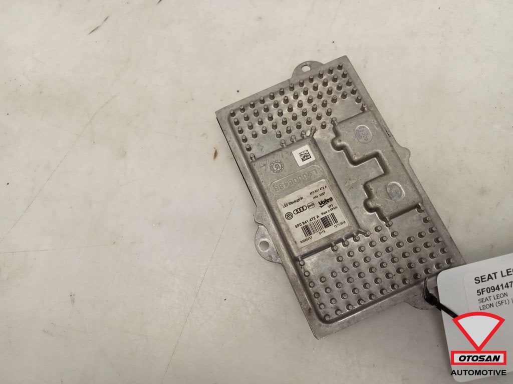Seat Leon 5F Golf 7 Koplamp LED Module 5F0941472A, Gebruikt, Autovia A-2, Km 585 585
08760  Martorell, ES, Ophalen of Verzenden