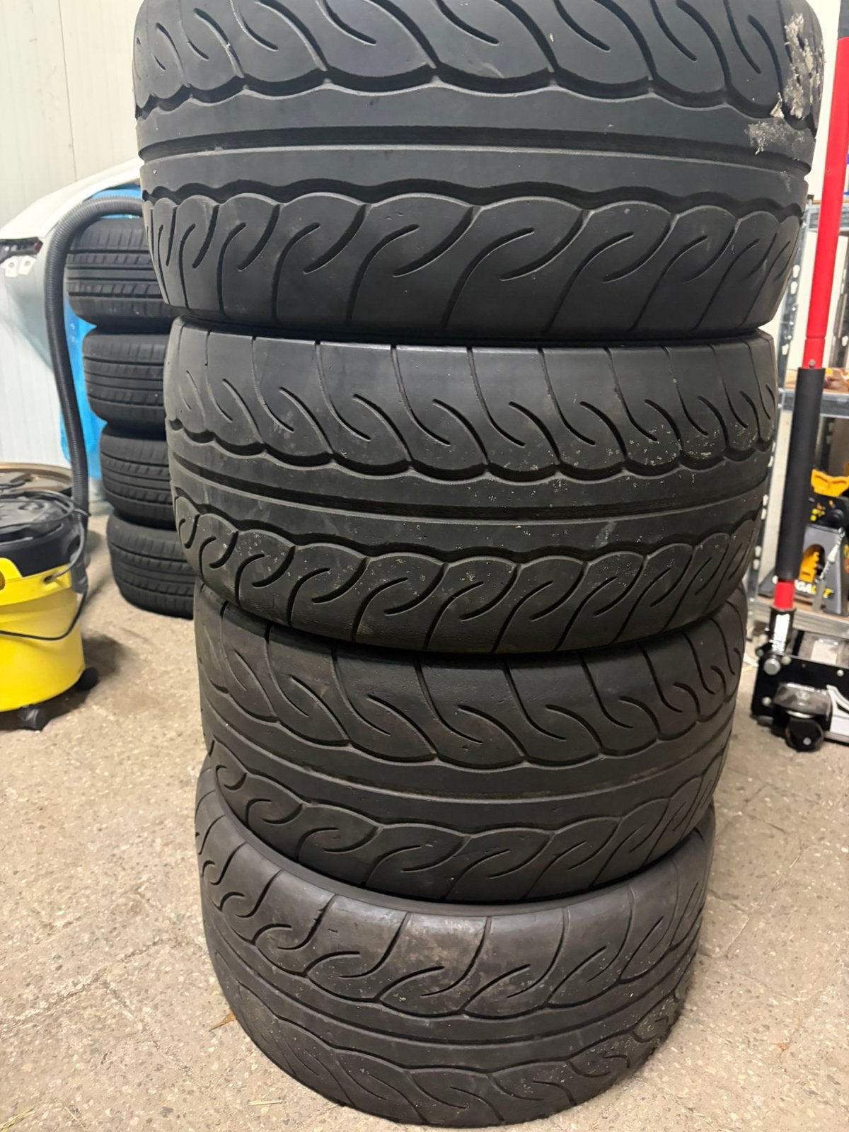 Semi slicks advan, Ophalen, Gebruikt