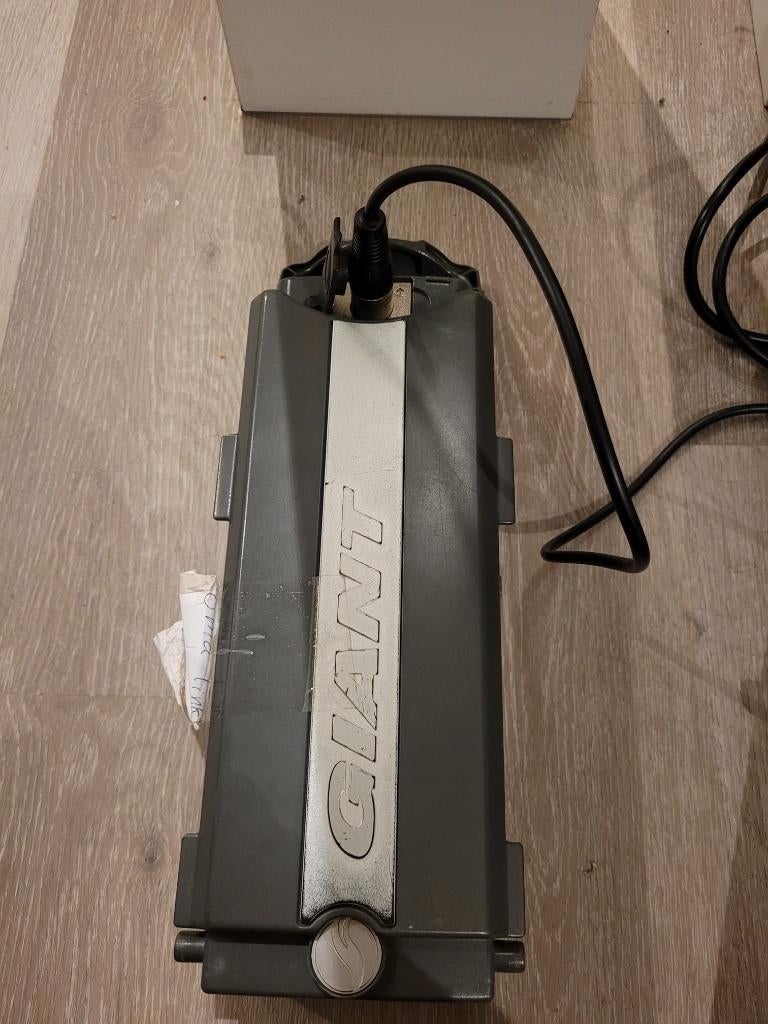 Gezocht: Giant Twist 24V accu (oud / ongebruikt), Fietsen en Brommers, Fietsaccessoires | Fietsaccu's, Gebruikt, Ophalen