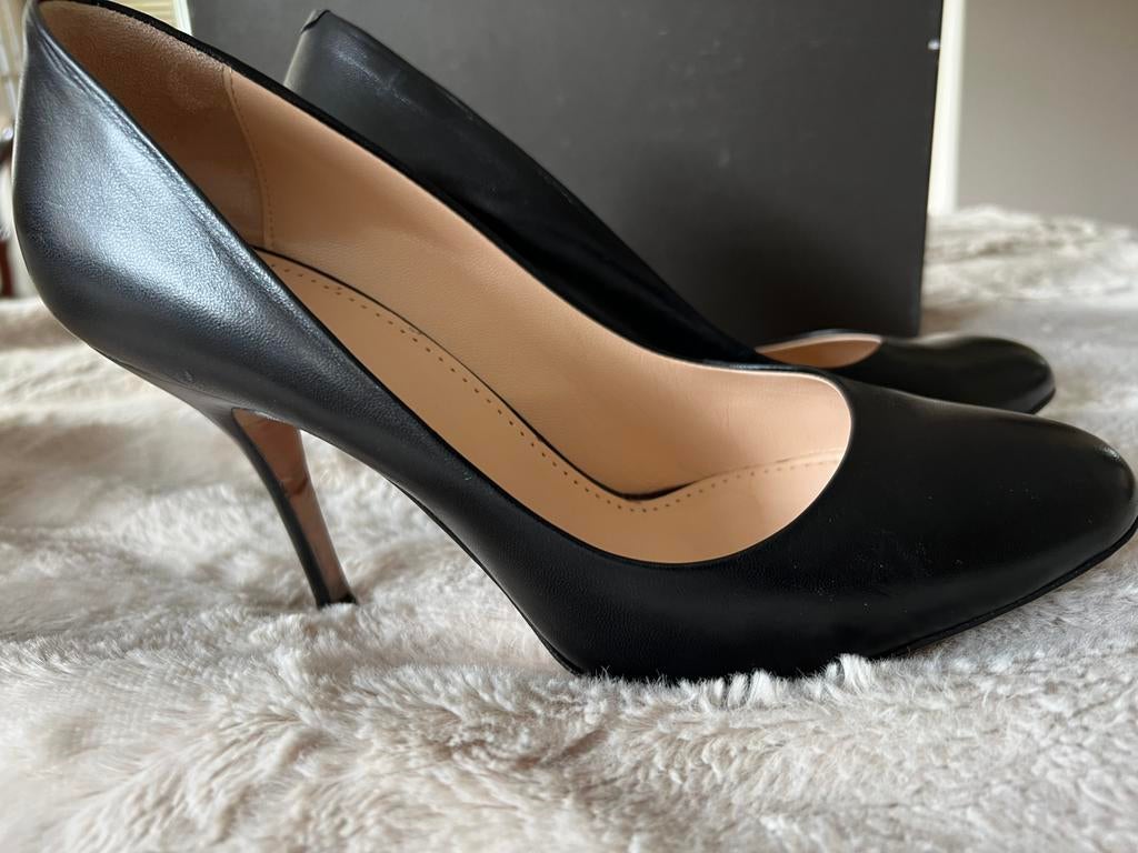 Bally pumps maat 39 zwart hoge hak, Kleding | Dames, Schoenen, Ophalen of Verzenden, Zo goed als nieuw, Zwart