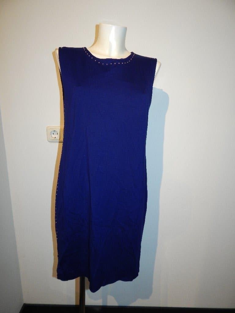 Marccain vorstelijk blauwe jurk zilveren nopjes bekleding N5