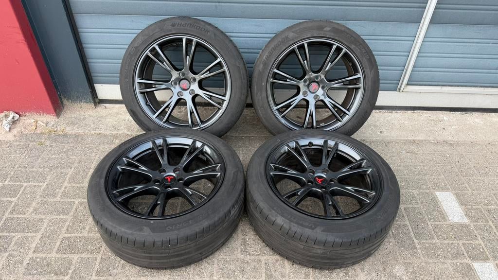 Originele Tesla Model Y 19 inch Gemini velgen antraciet tpms, Auto-onderdelen, Banden en Velgen, 255 mm, Banden en Velgen, Zomerbanden