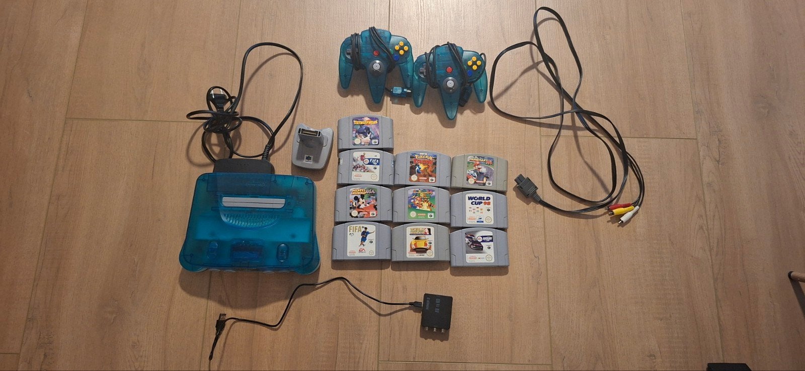 Nintendo 64 Ice Blue + 2 Controllers + 10 Games + HDMI, Ophalen of Verzenden, Zo goed als nieuw, Met 2 controllers, Met games