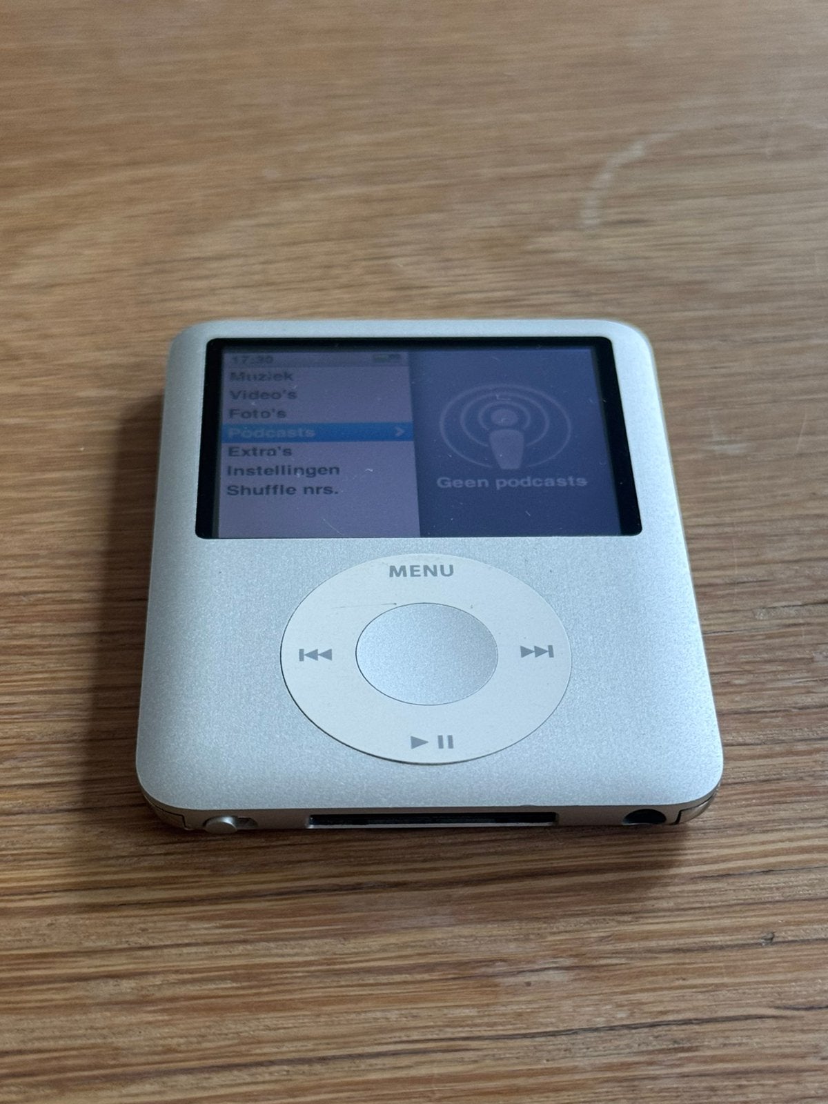Apple iPod nano 3e generatie – 4GB – Zilver, 1 park way apple, Ophalen of Verzenden, Zo goed als nieuw, Apple inc