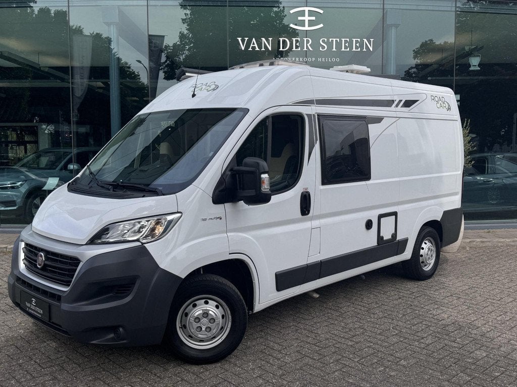 Pössl Roadcar 540 Handgeschakeld | Dwars bed, Caravans en Kamperen, Campers, Pössl, Bedrijf, Luifel, 5 tot 6 meter