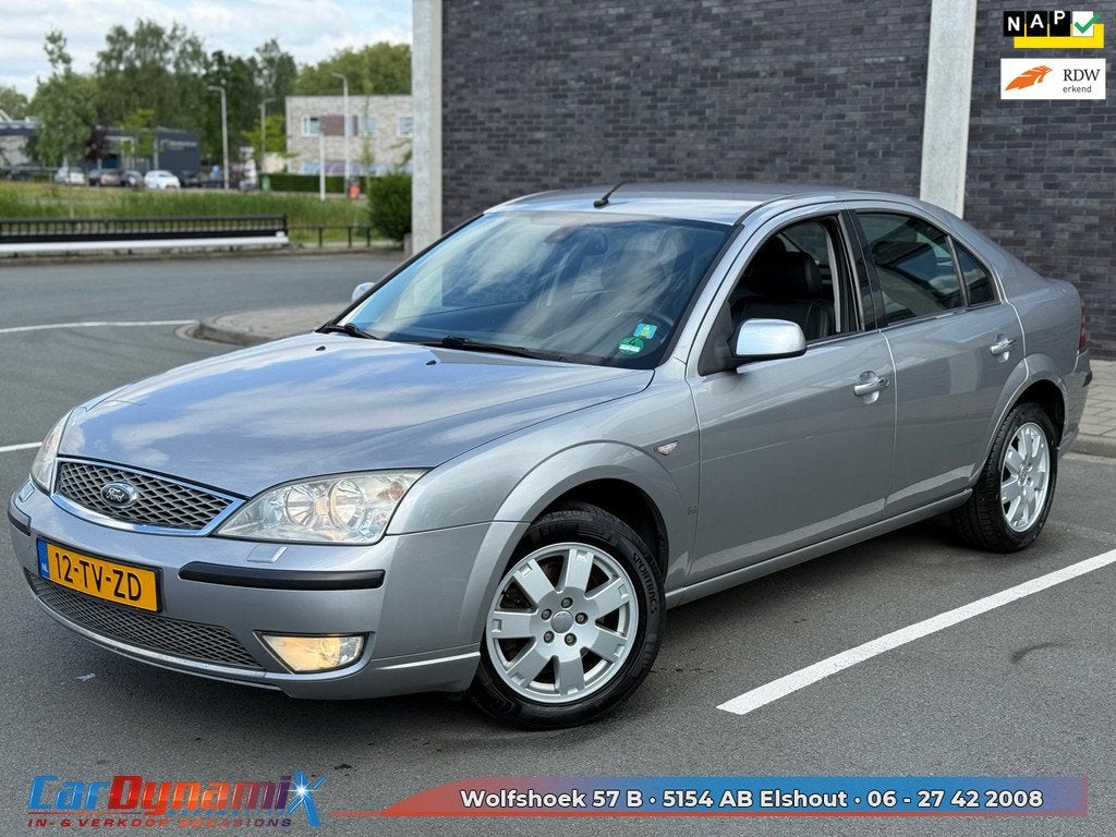 Ford Mondeo 1.8-16V Platinum | 1e Eig. | Stoelvw | Nwe APK |, Auto's, Ford, 125 pk, Gebruikt, 4 cilinders, Mondeo