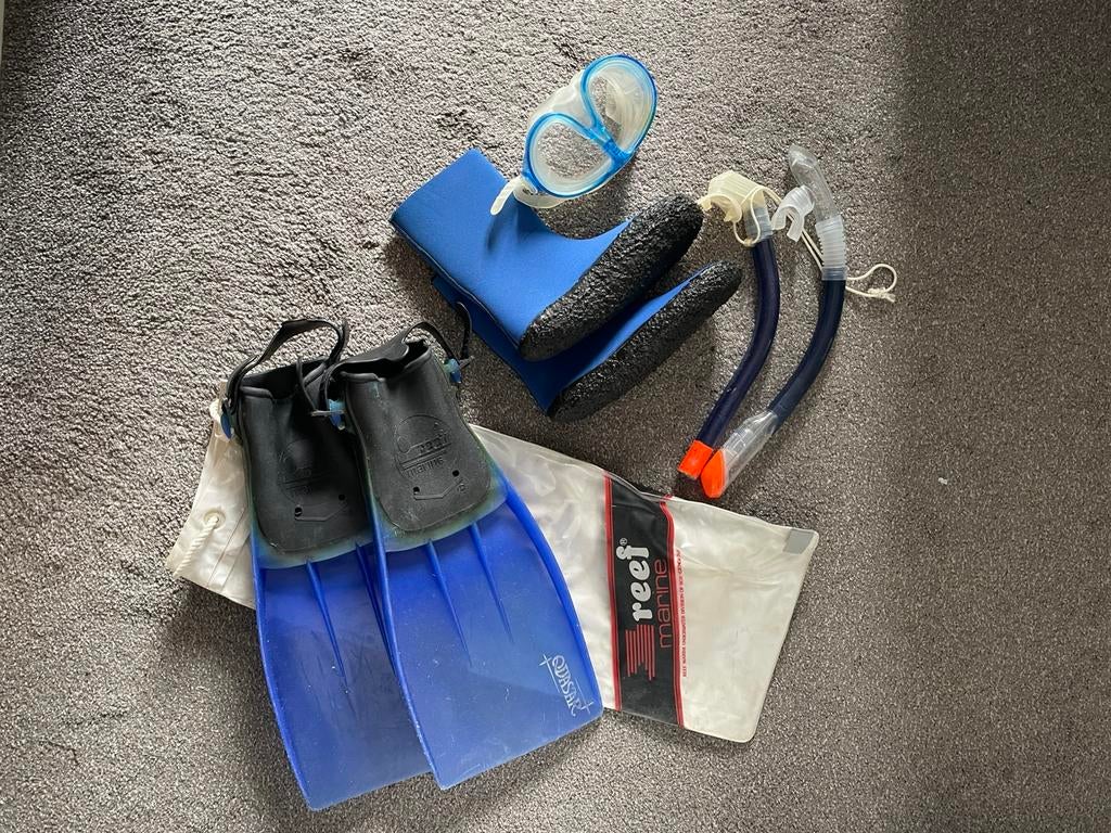 Snorkel set flippers, duikbril en strandschoenen, Ophalen