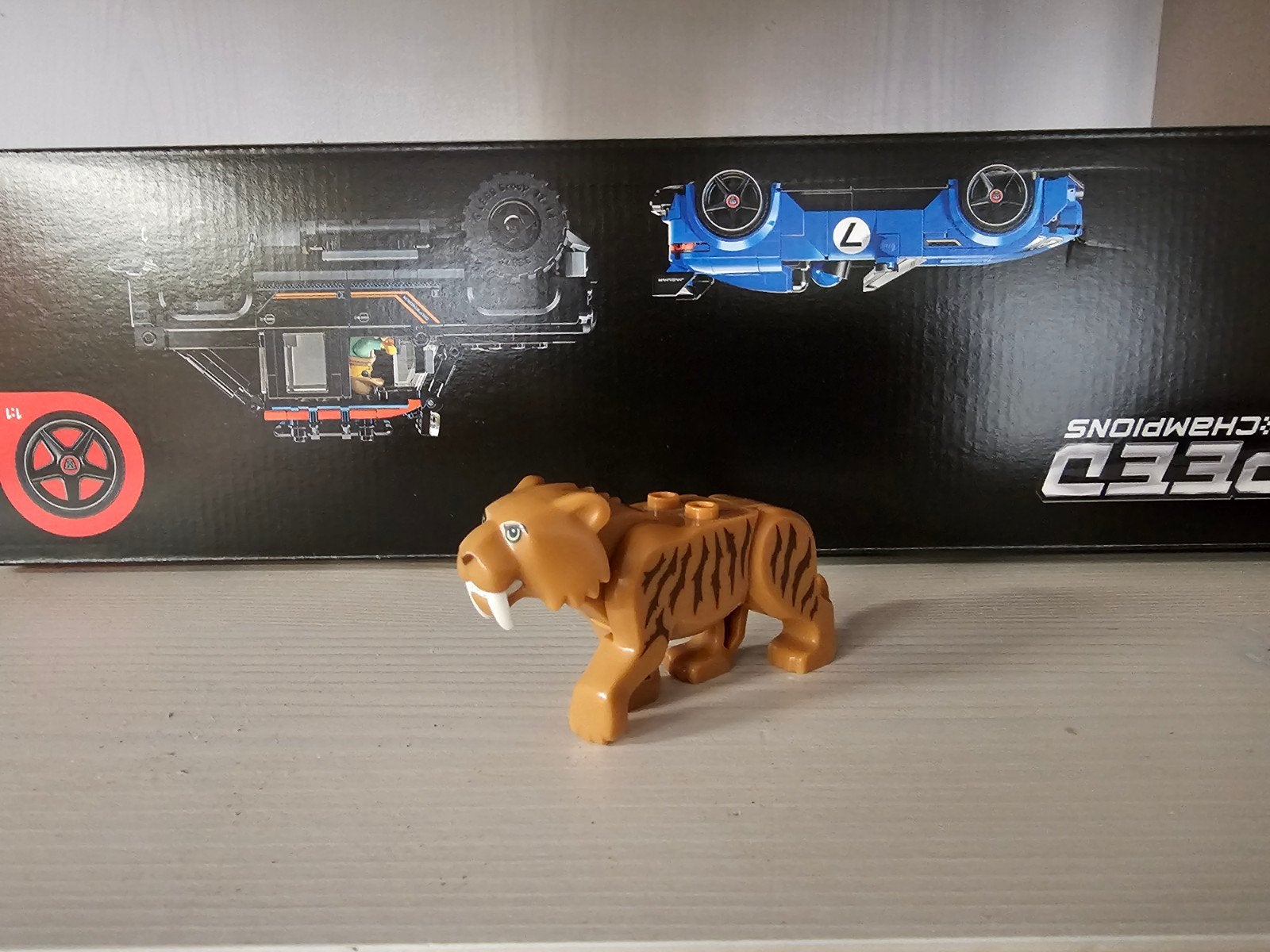 lego sabeltandtijger, Ophalen