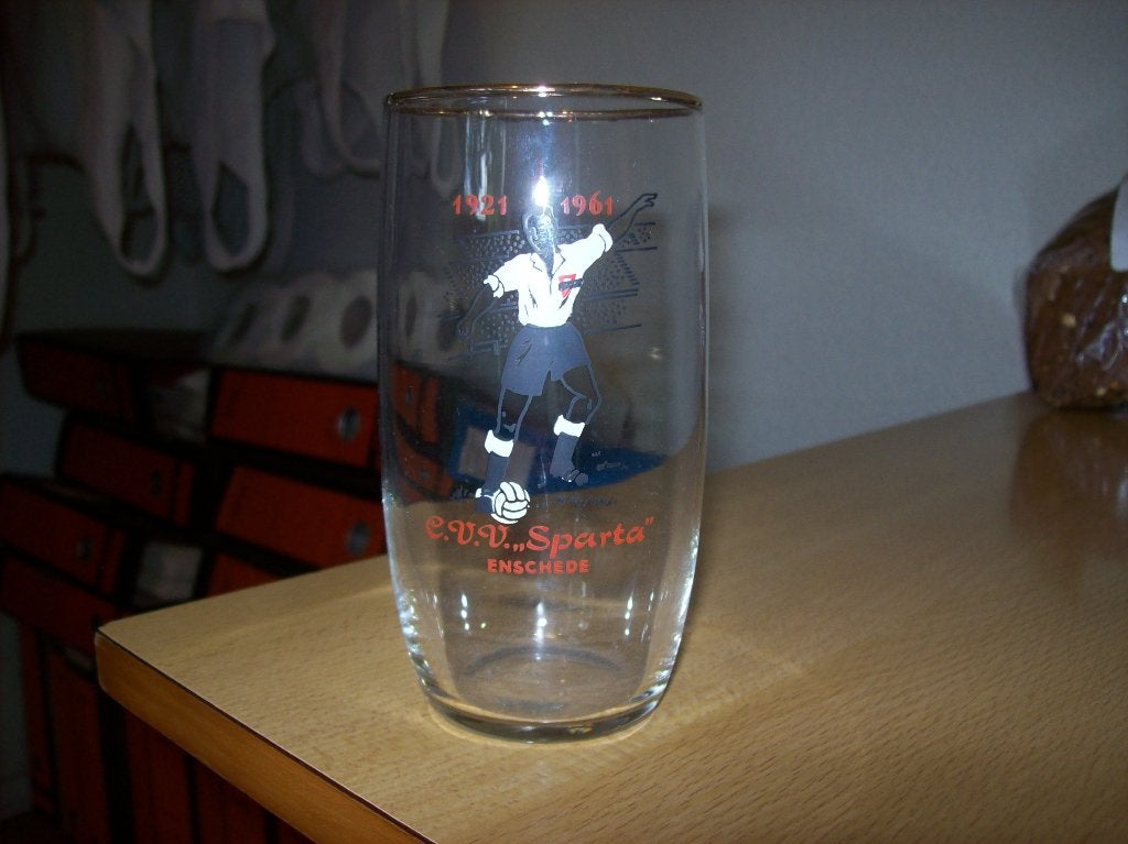 voetbal glas C.V.V. Sparta Enschede - 1921 1961- gaaf glas, Maat XS of kleiner, Ophalen of Verzenden, Bal