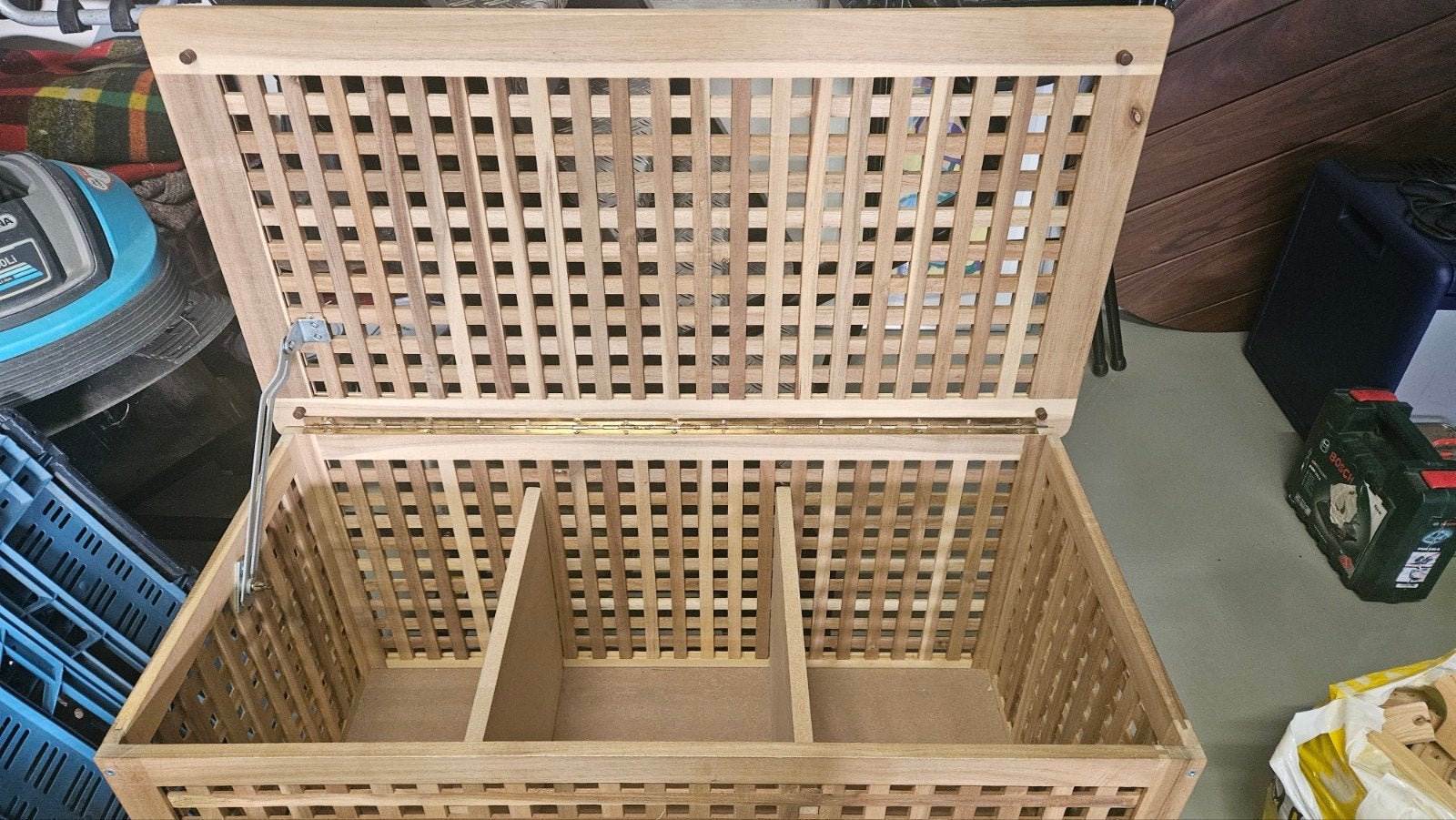 Houten opbergkist met roosterdesign, Huis en Inrichting, Woonaccessoires | Kisten, Ophalen, Gebruikt, 50 tot 100 cm, 5 – 50