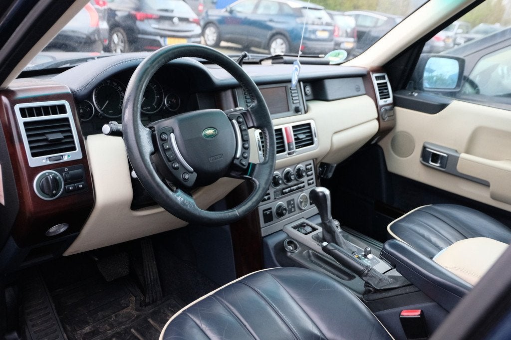 Land Rover Range Rover BWJ 2003 4.4 V8 286 PK Vogue AUTOMAAT, Automaat, Met garantie (alle), Blauw, Bedrijf