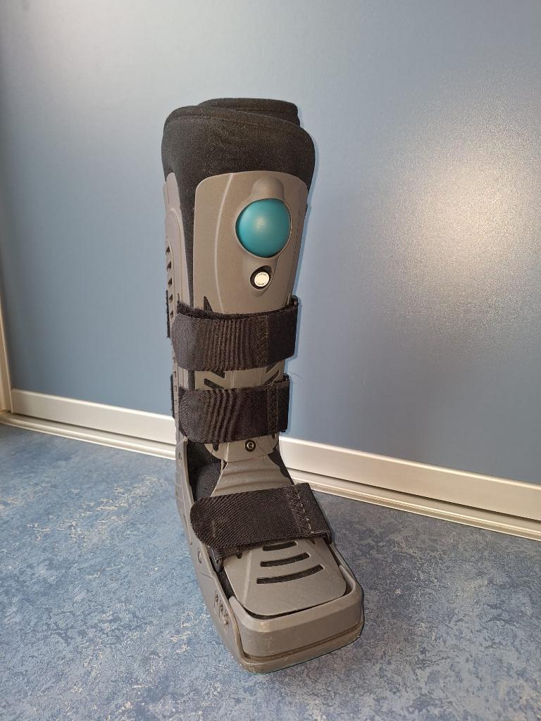 Air walker kniehoogte. Maat S. Gebruikt bij schoenmaat 39/40, Ophalen, Gebruikt, Overige typen