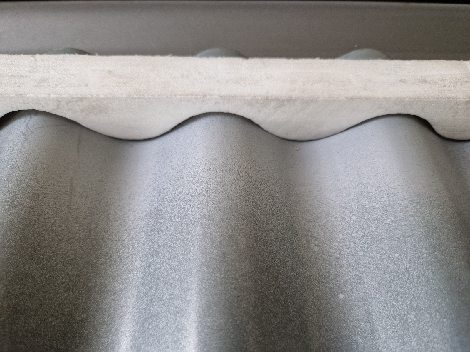 26 golfplaten 84x335cm lichtgrijs ral7035 metaal/staal/ijzer, Ophalen, Zo goed als nieuw, 15 m² of meer, Golfplaat