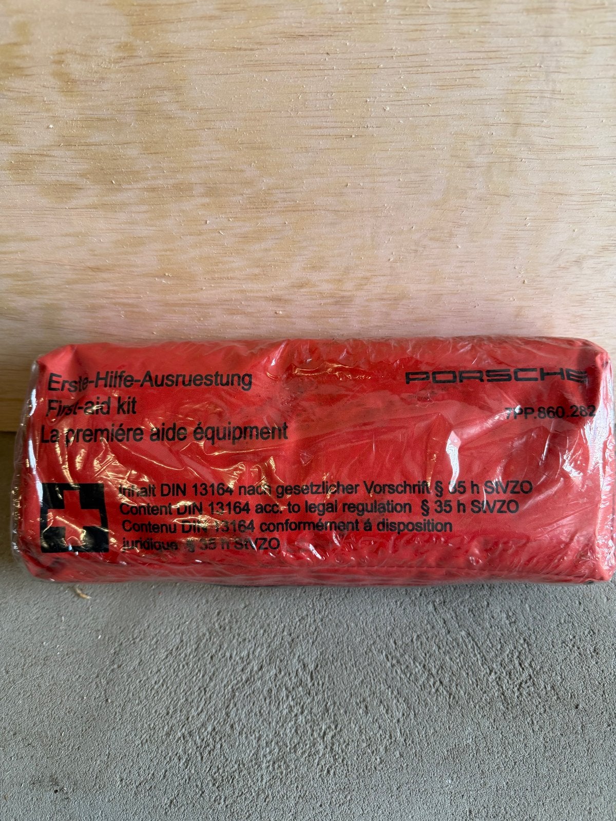 Porsche originele nieuwe EHBO kit, Auto diversen, Ophalen of Verzenden, Nieuw