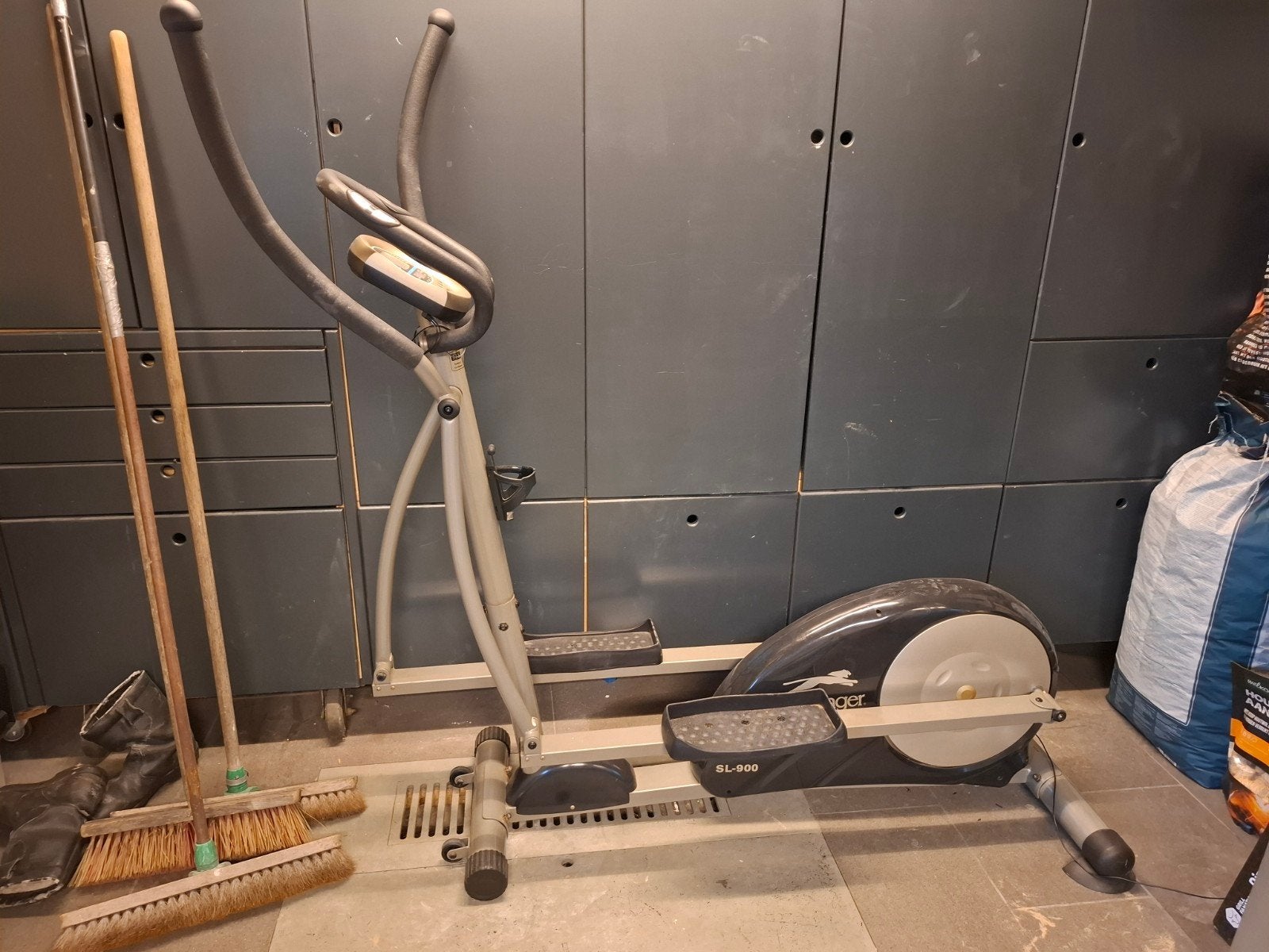 Slazenger Crosstrainer SL-900 - Zo goed als nieuw, Sport en Fitness, Ophalen, Zo goed als nieuw, Crosstrainer