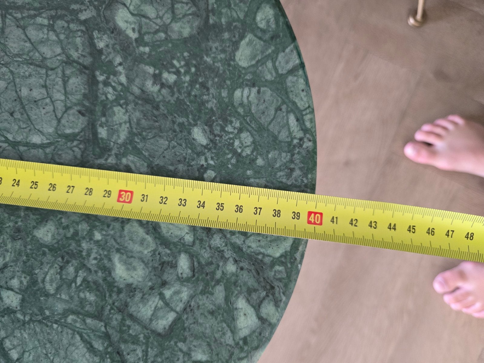 Groene marmer bijzettafel van Sfeer, Huis en Inrichting, Tafels | Bijzettafels, Minder dan 55 cm, Rond, Zo goed als nieuw, Ophalen