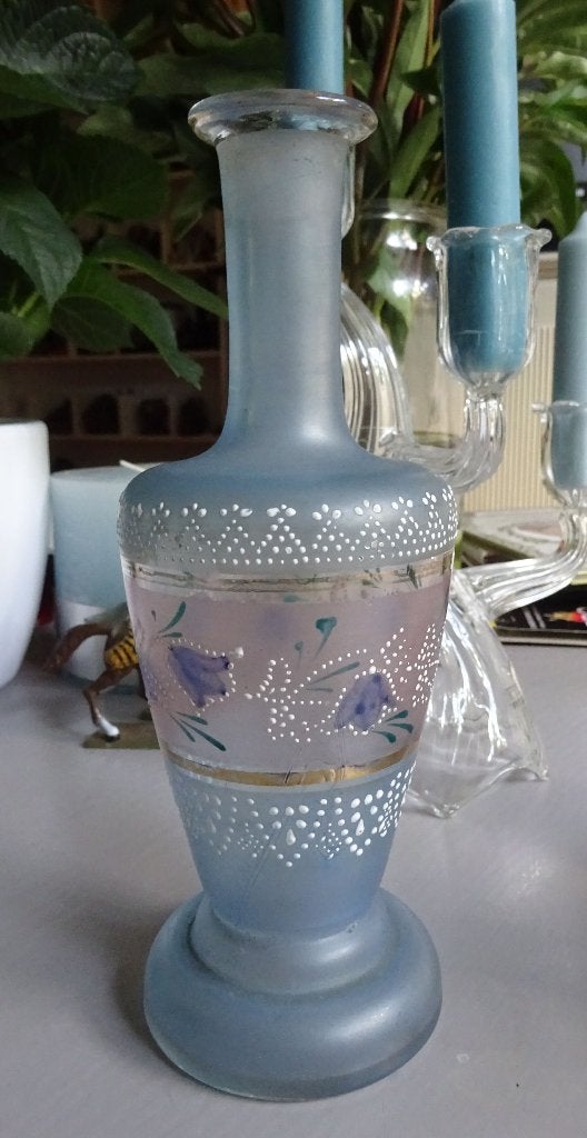 Toilettafelset: Glazen fles floraal emaille decor Campanula, Antiek en Kunst, Ophalen of Verzenden