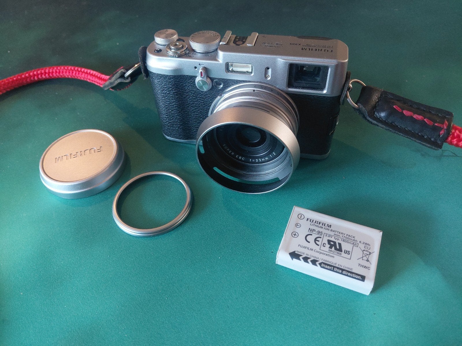 Fuji x100 in zeer nette staat, Compact, Ophalen of Verzenden, Zo goed als nieuw, Fuji