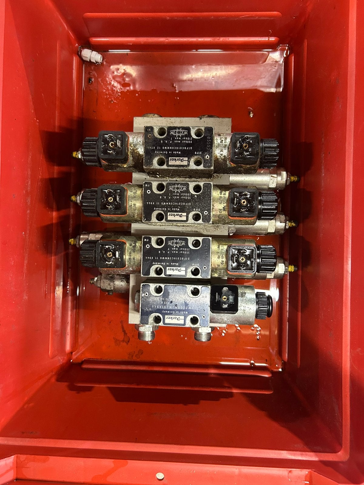 Parker Ventielenblok/stuurventiel 24volt, Doe-het-zelf en Verbouw, Ophalen, Gebruikt