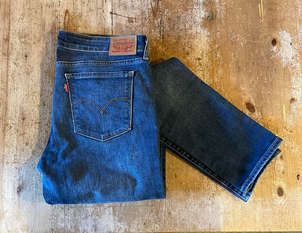 Levi’s jeans, Ophalen of Verzenden, Zo goed als nieuw, Blauw, Overige jeansmaten