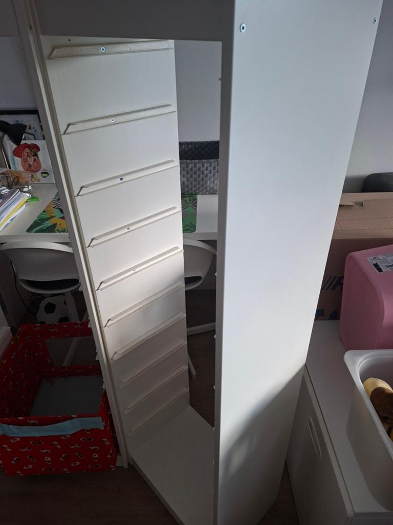 Te koop: Ikea trofast opbergkast met roze bakken 46x30x145, Ophalen, 105 cm of meer, Zo goed als nieuw, Minder dan 50 cm