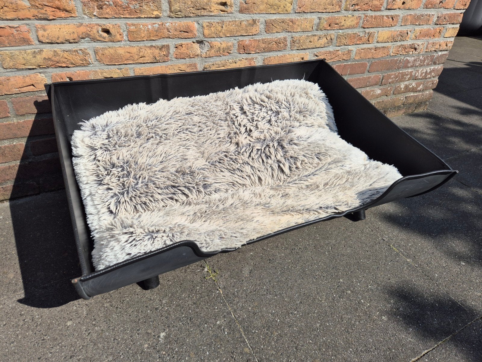 Hondenmand van halve olieton, Ophalen, Overige