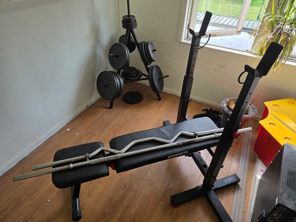 Bench (max 100kg) + EZ-Bar set + Schijven, Sport en Fitness, Ophalen, Gebruikt, Armen, Fitnessbank