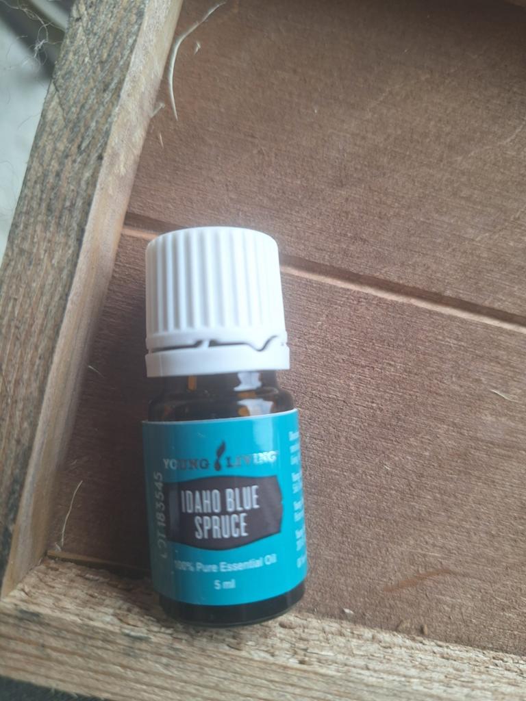 Young Living Idaho Blue spruce, Ophalen, Aroma