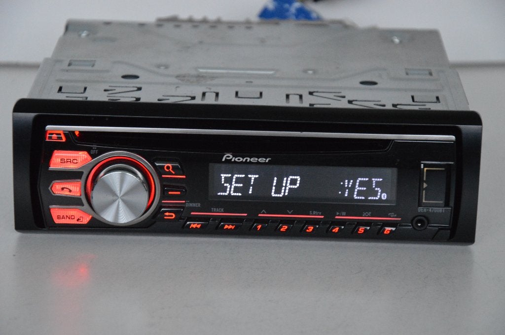 PIONEER  DEH-4700BT  MP3  AUX  USB  BLUETOOTH, Ophalen of Verzenden, Zo goed als nieuw