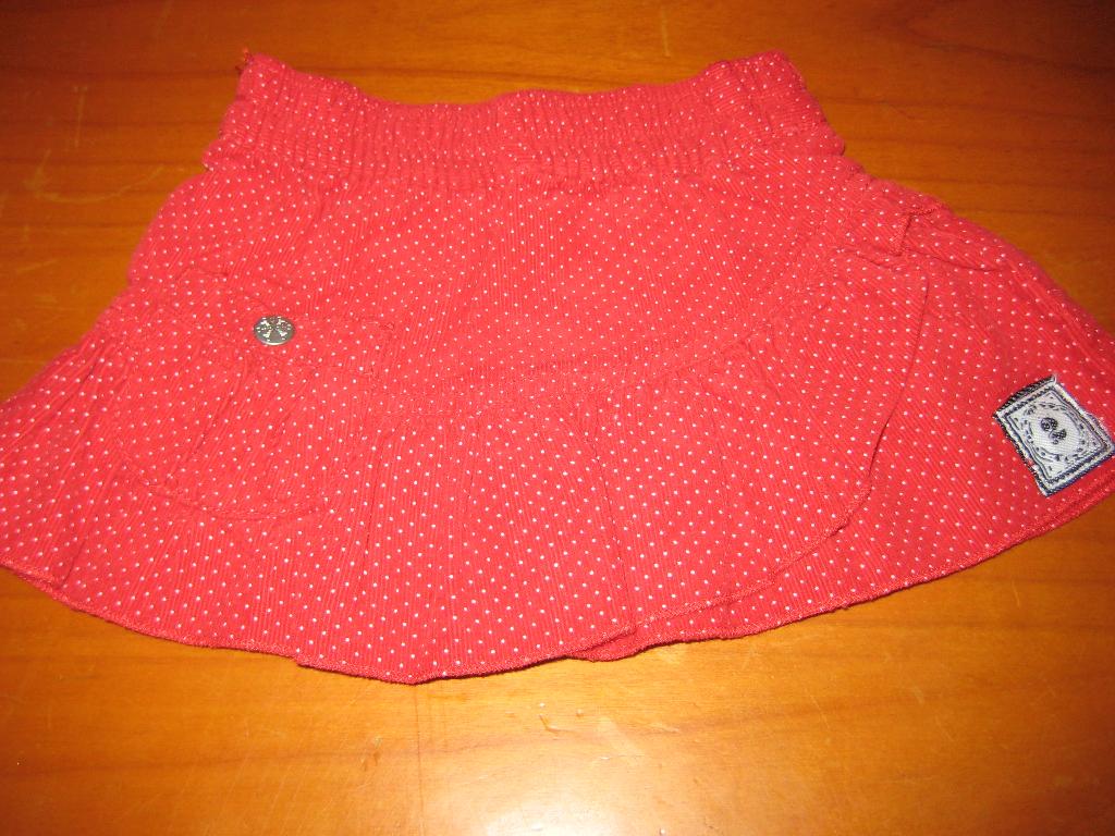 Rood rokje, 62, Dirkje, heel fijne cord, Kinderen en Baby's, Babykleding | Maat 62, Ophalen of Verzenden, Zo goed als nieuw, Meisje