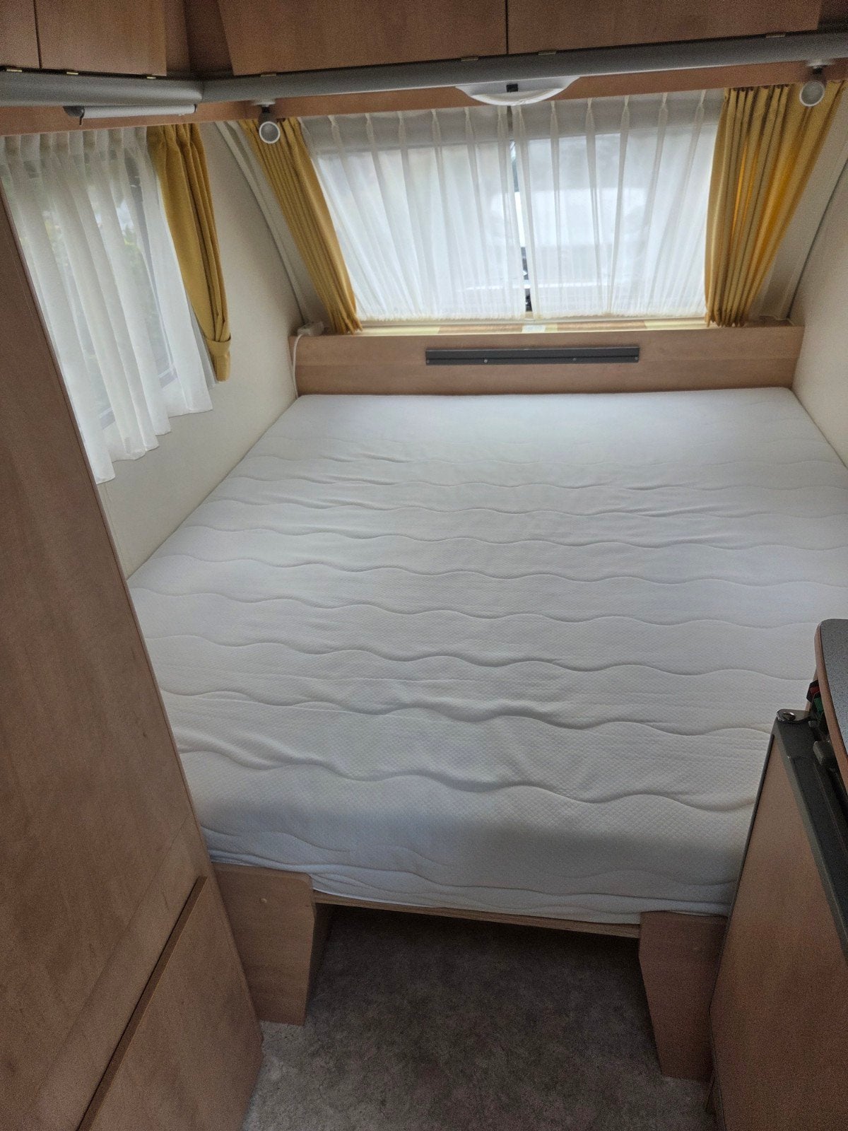 Zgan Kip Kompakt comfort matras op maat gemaakt 170x195 cm, Caravans en Kamperen, Ophalen, Zo goed als nieuw