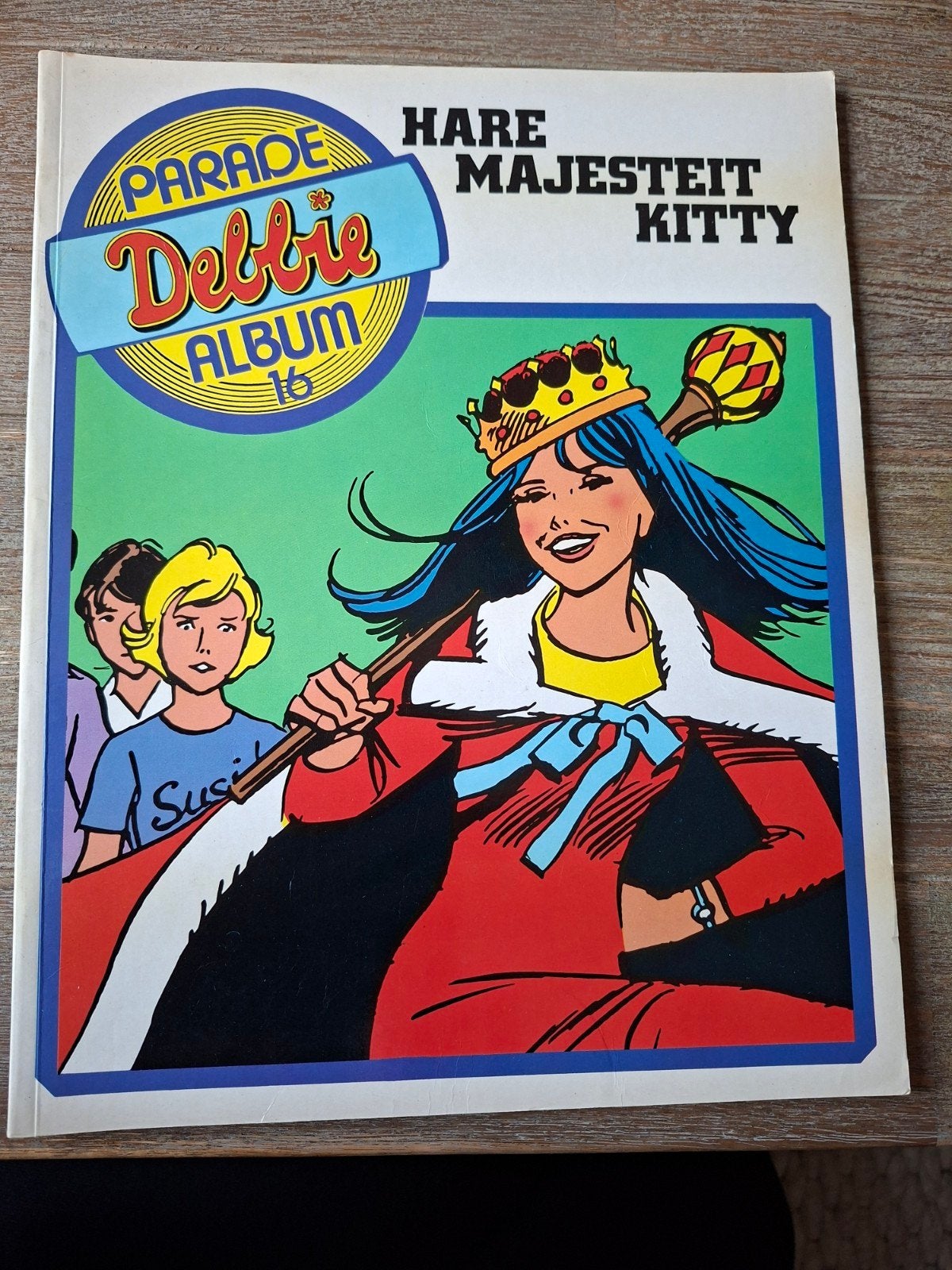Parade Debbie Album 16 - Hare Majesteit Kitty, Eén stripboek, Ophalen of Verzenden, Gelezen
