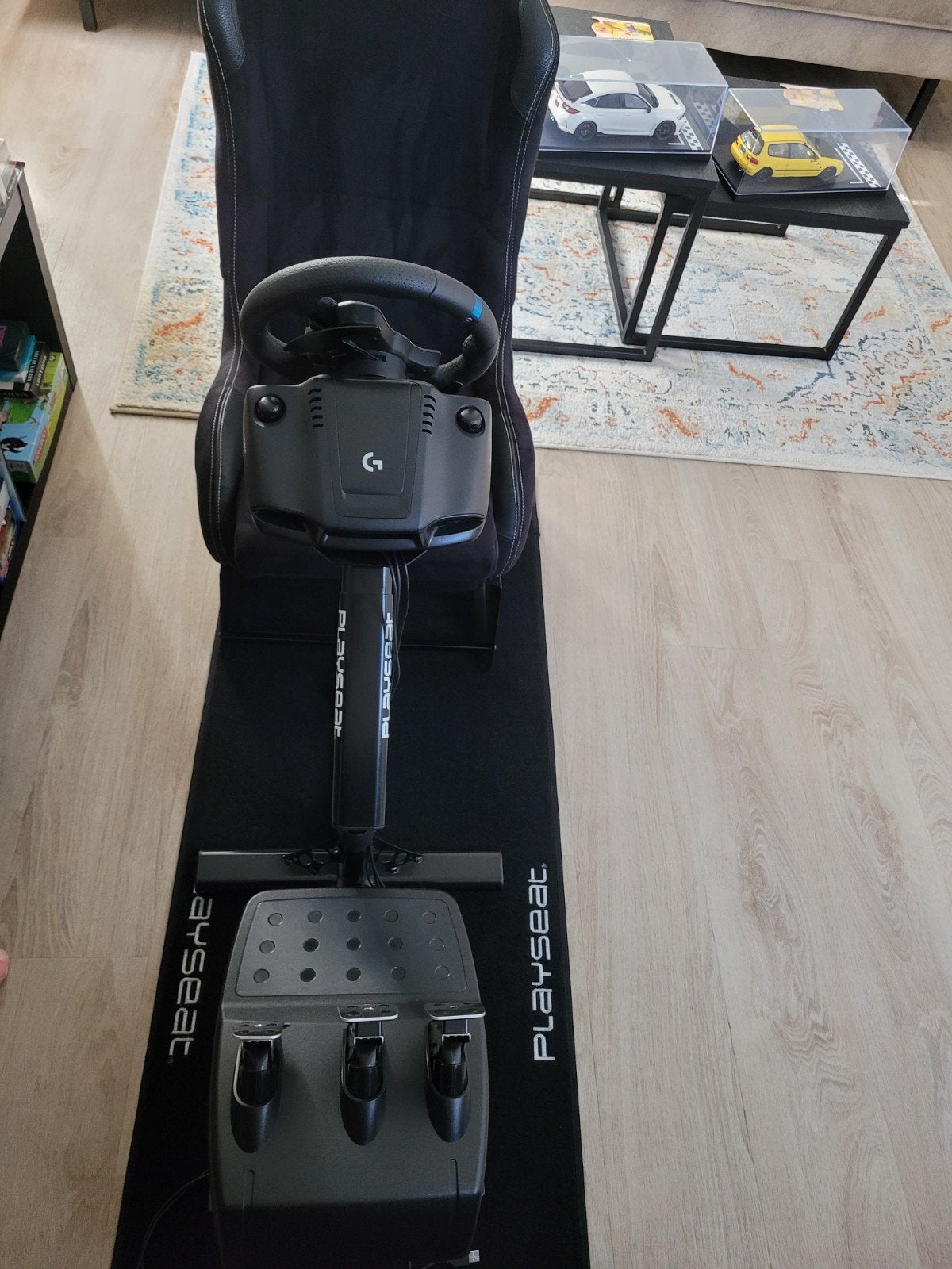 Playseat met Logitech G920 racestuur en pedalen, Ophalen, Zo goed als nieuw, Stuurtje of Sportattribuut, Xbox Original