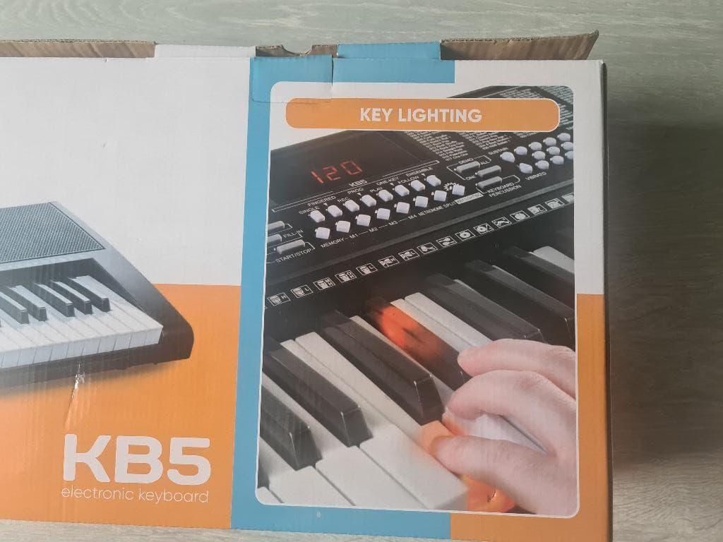 Keyboard KBS nieuwstaat, Ophalen, Zo goed als nieuw, 61 toetsen, Overige merken