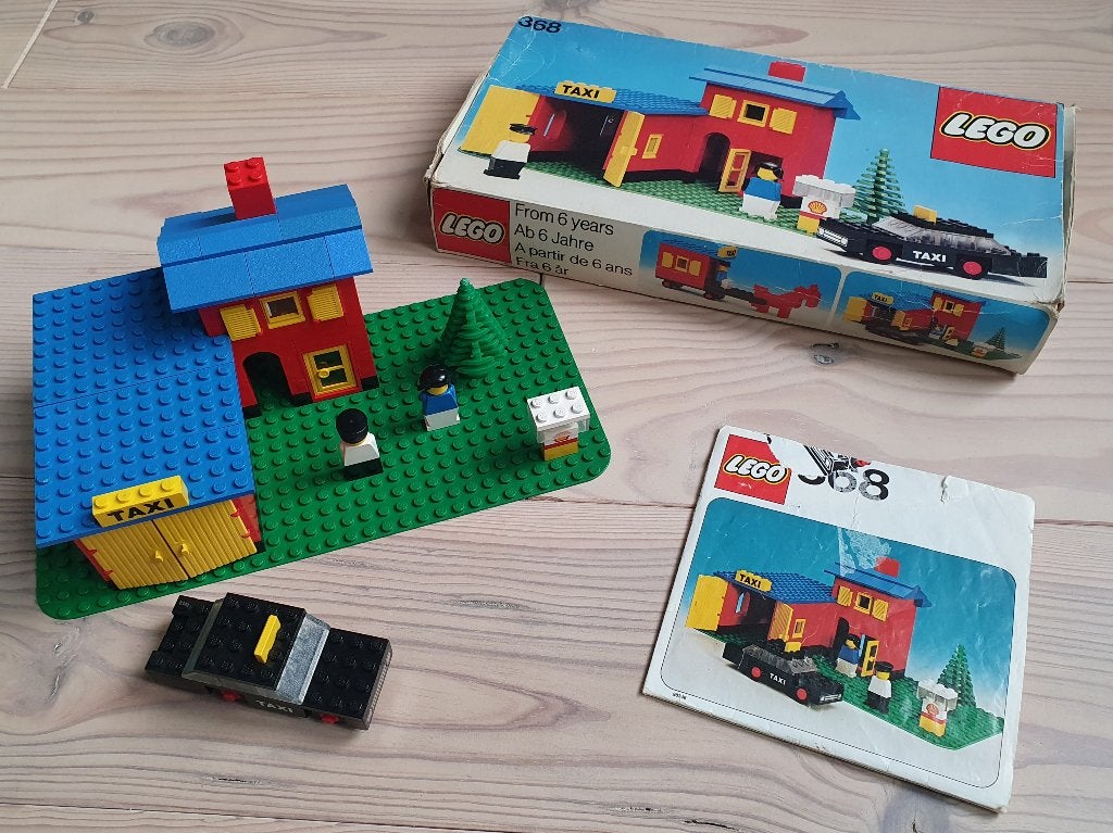 Vintage Lego: Taxi station, nr 368 - incl doos en instructie, Verzenden, Lego, Architecture, Zo goed als nieuw