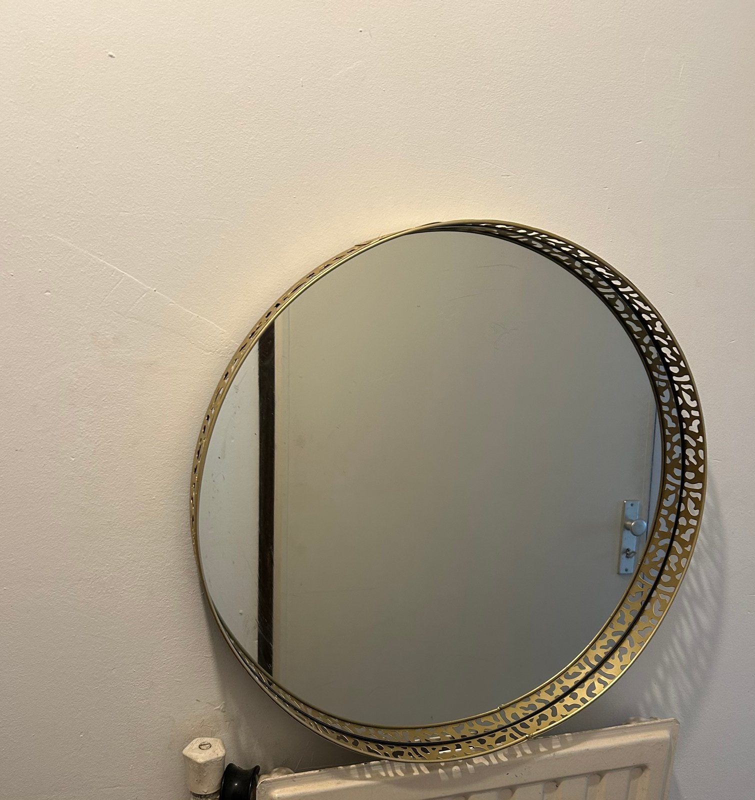 Ronde gouden wandspiegel 48 cm  /decoratieve rand, Ophalen, Minder dan 50 cm, Rond, Zo goed als nieuw