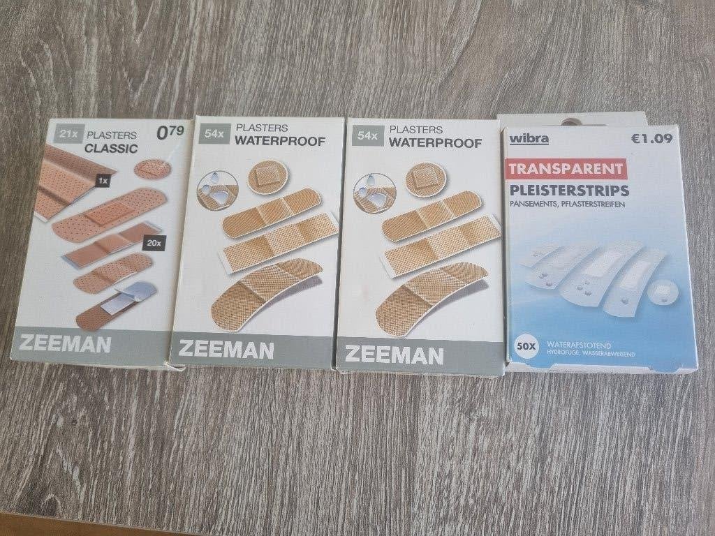 4x pleisters, Ophalen, Zo goed als nieuw