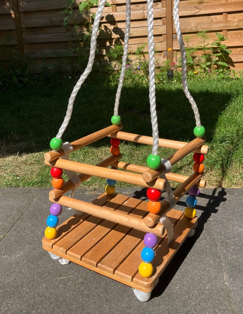 Houten baby schommelstoel, Ophalen, Zo goed als nieuw, Schommelstoel