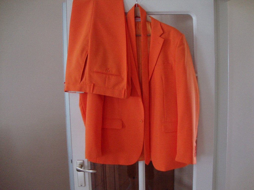 WK kostuum (nieuw), Kleding | Dames, Jasjes, Kostuums en Pakken, Oppo suits, Kostuum of Pak, Maat 42/44 (L), Nieuw