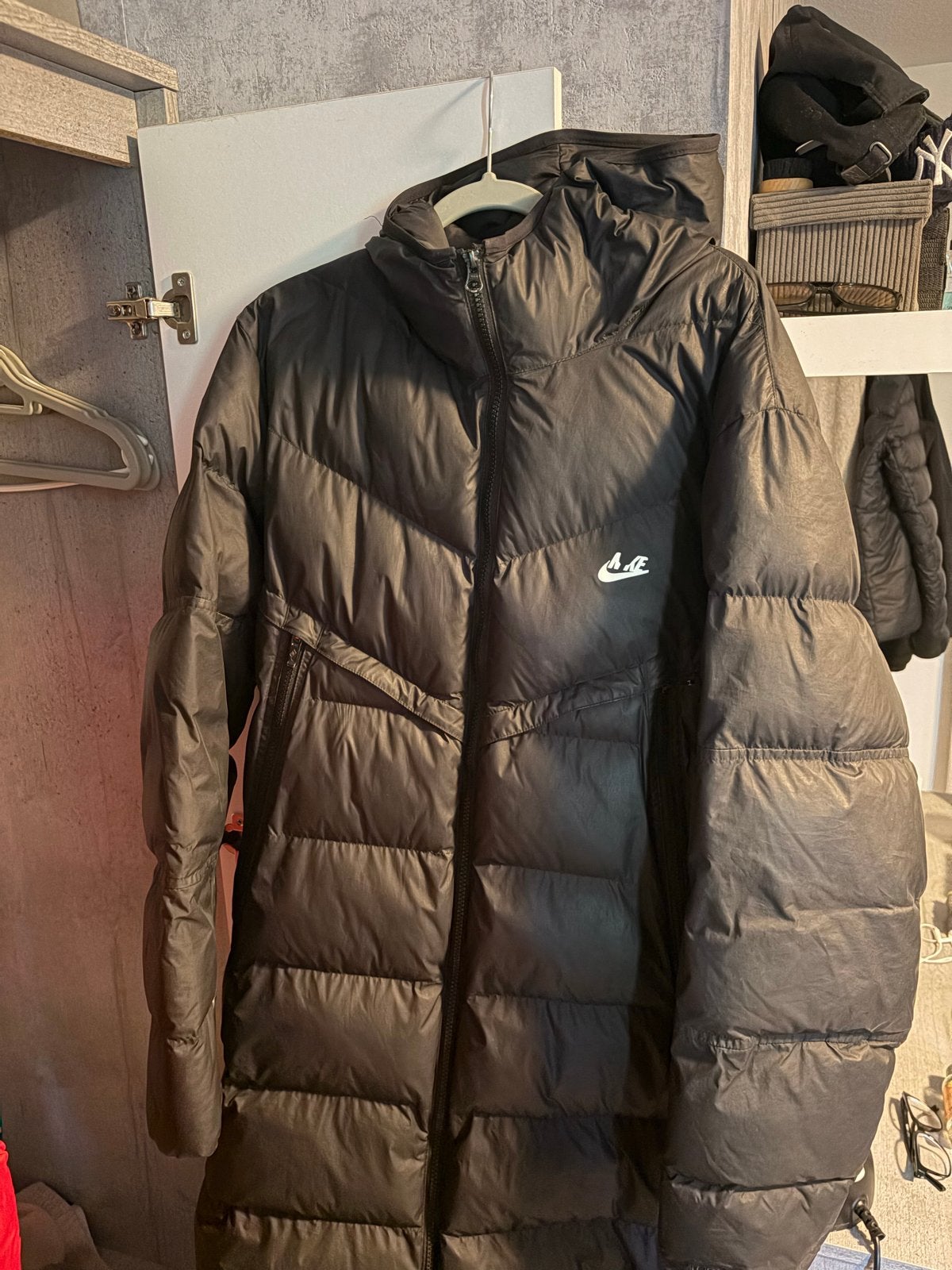 Nike lange puffer jas zwart, Kleding | Dames, Jassen | Winter, Ophalen, Gedragen, Maat 42/44 (L), Zwart