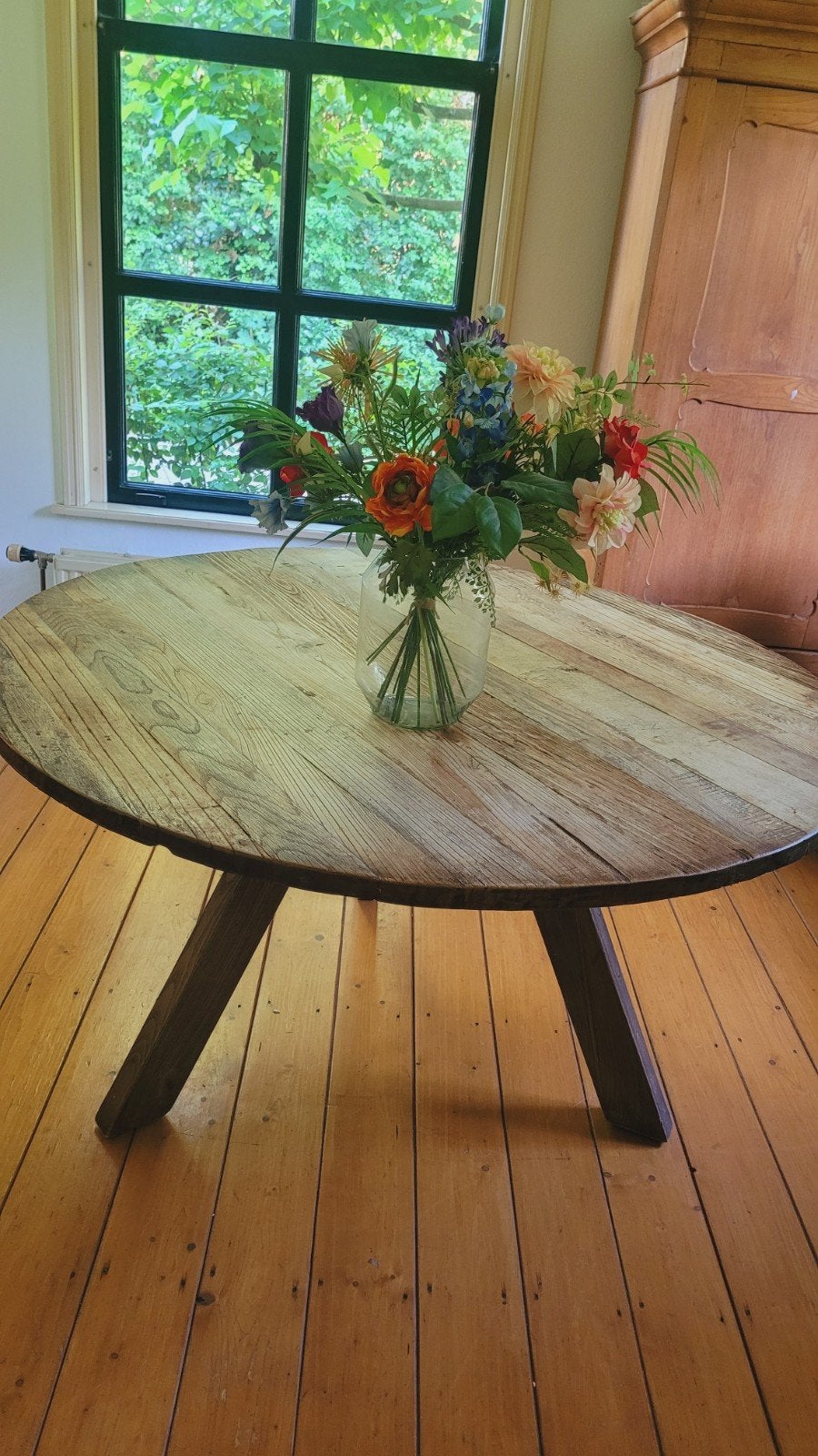 Robuuste ronde tafel, Ophalen, Rond, 100 tot 150 cm, 100 tot 150 cm
