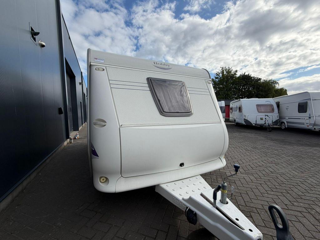 Hobby Excellent 410 SFE, Schokbreker, Hobby, Bedrijf, Treinzit