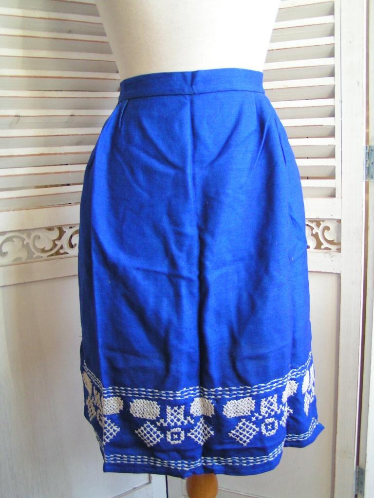 vintage handgeborduurd schort nr QQ 1140, Verzenden, Blauw, Schort