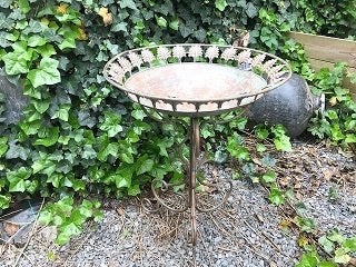 Een geweldig decoratiestuk voor in uw tuin, vogelbad,, Ophalen of Verzenden, ., ., .