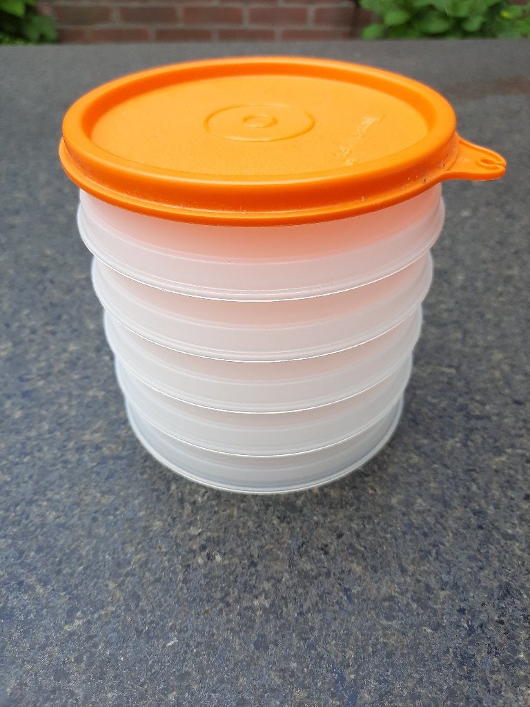 Tupperware Bewaardoosjes behorende bij hamburgerpers, Ophalen, Bewaardoos, Wit, Zo goed als nieuw