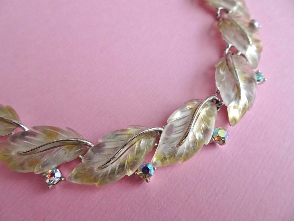 jwg Vintage 50s blaadjes blad strass ketting geel zilver klr, Verzenden, Overige materialen, Ketting