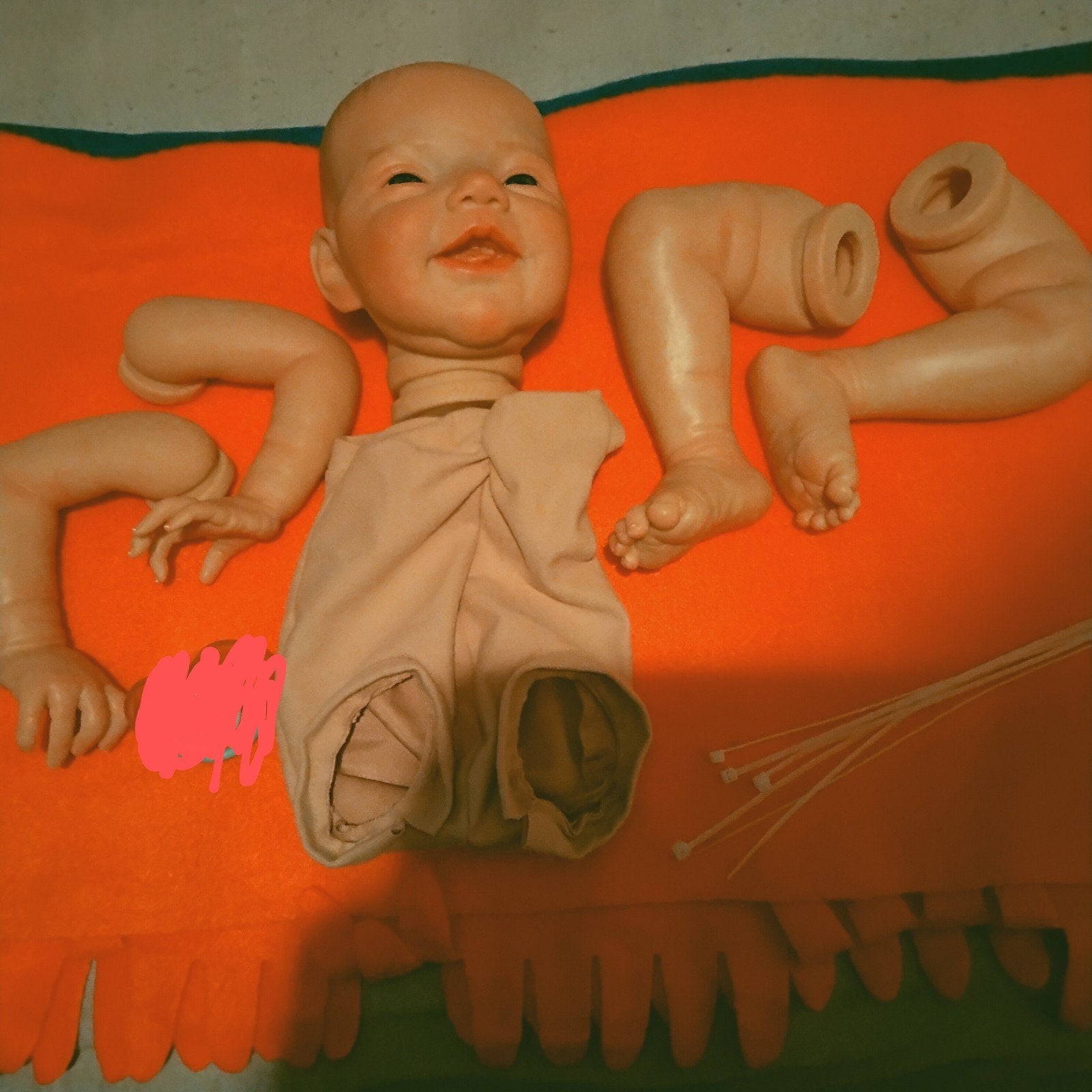Reborn babypop kitje- Levensecht, Verzamelen, Poppen, Nieuw, Babypop, Levensecht of Reborn, Ophalen of Verzenden